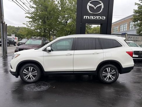 Used 2018 Honda Pilot EX image 5