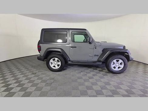 Used 2022 Jeep Wrangler Sport AWD/4WD image 37