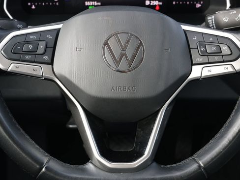 Used 2024 Volkswagen Jetta SE FWD image 17