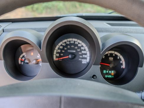Used 2011 Dodge Nitro Heat RWD image 17