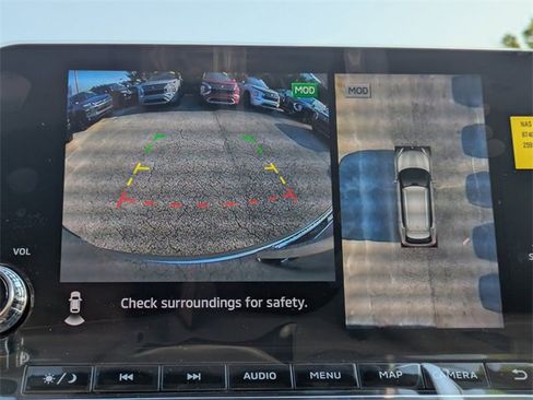 New 2025 Mitsubishi Outlander SE image 19