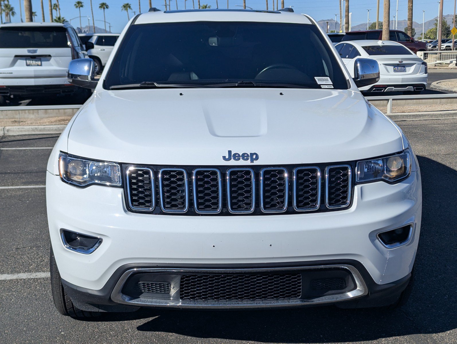 Used 2022 Jeep Grand Cherokee Limited AWD/4WD image 6