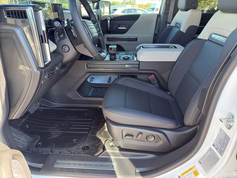 New 2026 GMC Hummer EV 4x4 Crew Cab image 7