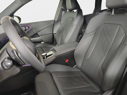 Used 2025 BMW X3 xDrive30i w/ Premium Package image 18