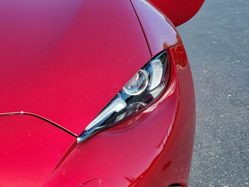 Used 2025 MAZDA MX-5 Miata RF Club RWD image 29