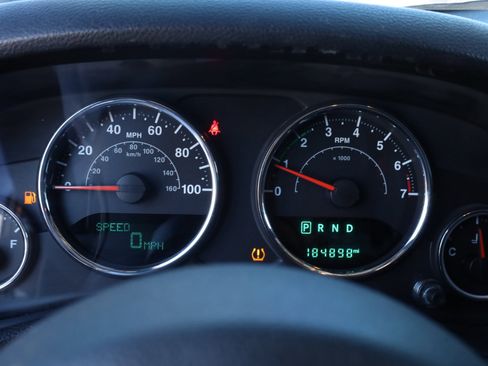 Used 2015 Jeep Wrangler Unlimited Sport w/ Connectivity Group image 32