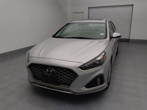 Used 2018 Hyundai Sonata Limited image 15