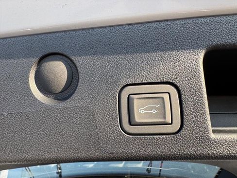 New 2026 Chevrolet Equinox RS w/ Convenience Package III image 15