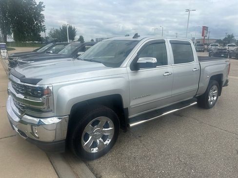 Used 2018 Chevrolet Silverado 1500 LTZ w/ Sport Package AWD/4WD image 4