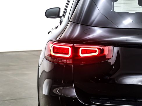 Used 2020 Mercedes-Benz GLB 250 GLB 250 SUV image 14