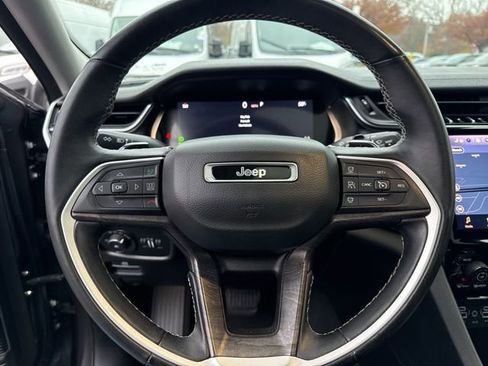 Used 2022 Jeep Grand Cherokee L Limited image 14