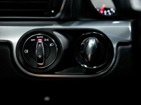 Used 2017 Porsche 911 Carrera image 46