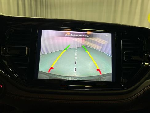 Used 2025 Dodge Durango GT AWD/4WD image 18