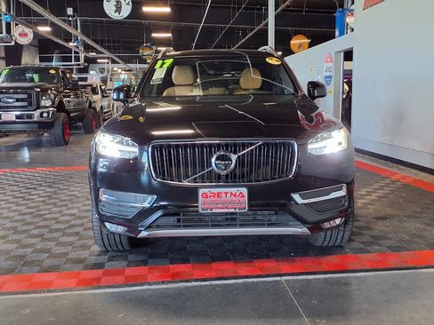 Used 2017 Volvo XC90 T6 Momentum w/ Vision Package AWD/4WD image 2