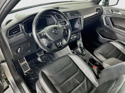 Used 2020 Volkswagen Tiguan SEL Premium R-Line AWD/4WD image 9