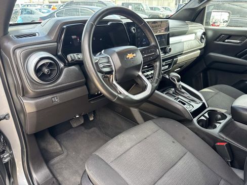 Used 2023 Chevrolet Colorado LT image 17