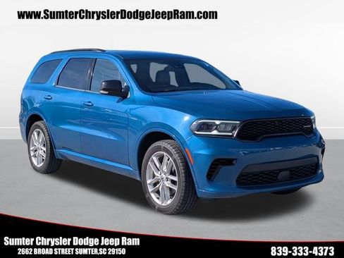 Used 2024 Dodge Durango GT image 1
