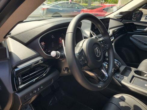 Used 2025 Acura MDX FWD w/ Technology Package image 16