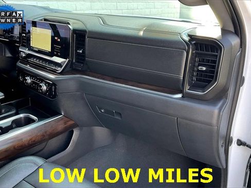 Used 2023 GMC Sierra 1500 SLT w/ SLT Convenience Package image 16