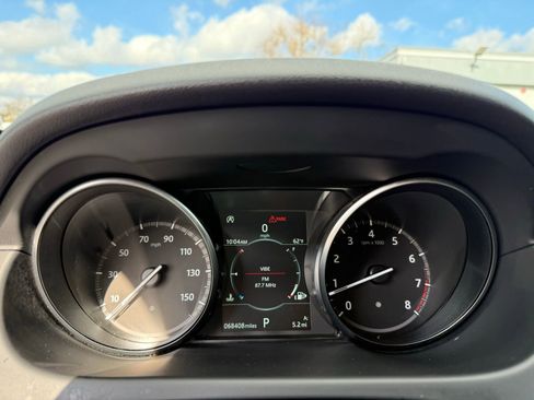 Used 2019 Land Rover Discovery Sport SE image 20