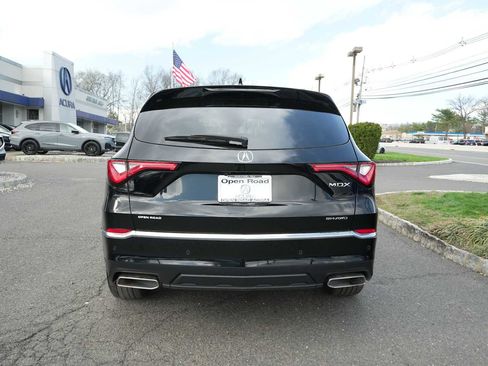 Certified 2024 Acura MDX SH-AWD w/ Technology Package image 6