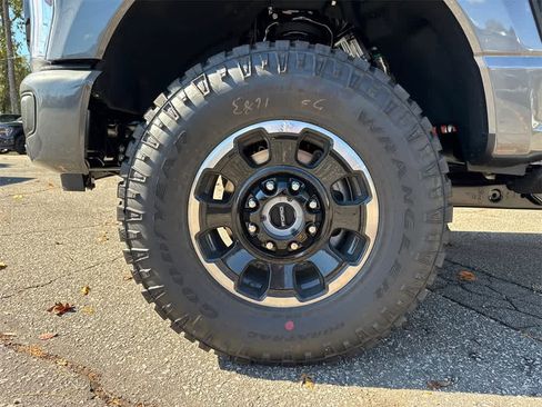 New 2026 Ford F250 Platinum w/ Tremor Off-Road Package image 9