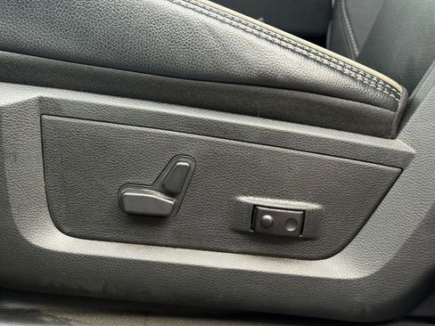 Used 2024 RAM 2500 Laramie image 12