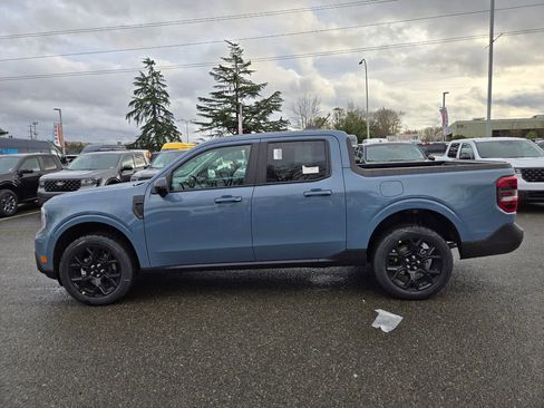 New 2026 Ford Maverick Lariat w/ Black Appearance Package image 8