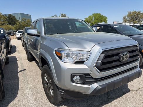 Used 2023 Toyota Tacoma SR5 image 3