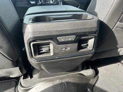 Used 2024 GMC Sierra 1500 AT4 w/ Technology Package image 21