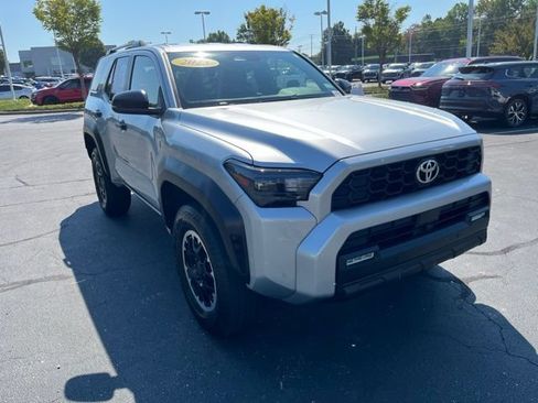 Used 2025 Toyota 4Runner TRD Off-Road AWD/4WD image 4