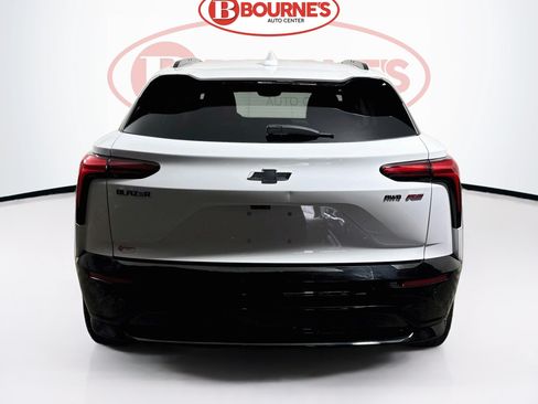 Used 2024 Chevrolet Blazer EV RS AWD/4WD image 9