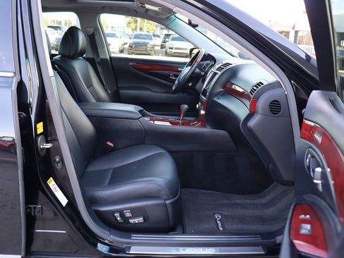 Used 2010 Lexus LS 460 image 30
