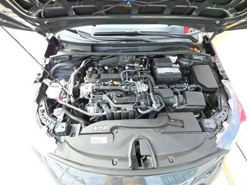 Used 2025 Toyota Corolla LE image 27