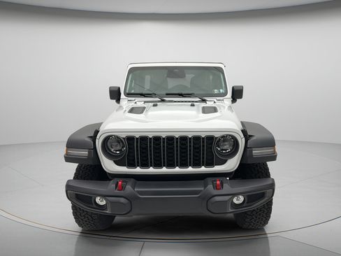 Used 2026 Jeep Wrangler Unlimited Rubicon AWD/4WD image 5