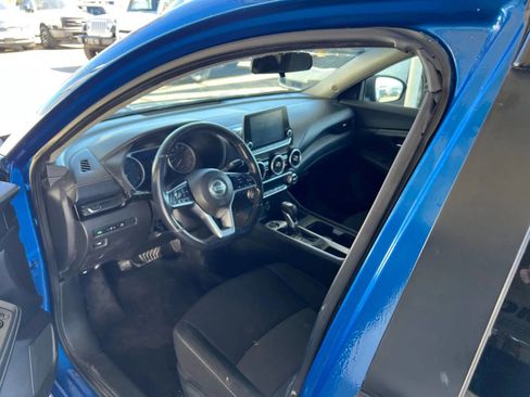 Used 2021 Nissan Sentra SV image 9