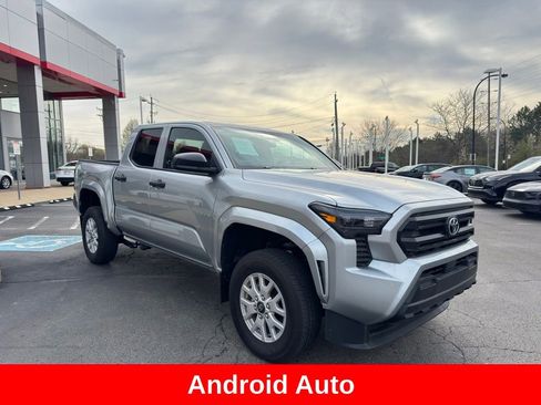 Used 2024 Toyota Tacoma SR image 10