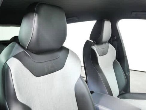 Certified 2025 Volkswagen ID.4 Pro RWD image 22