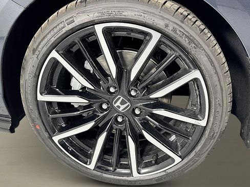 New 2026 Honda Accord Touring image 9