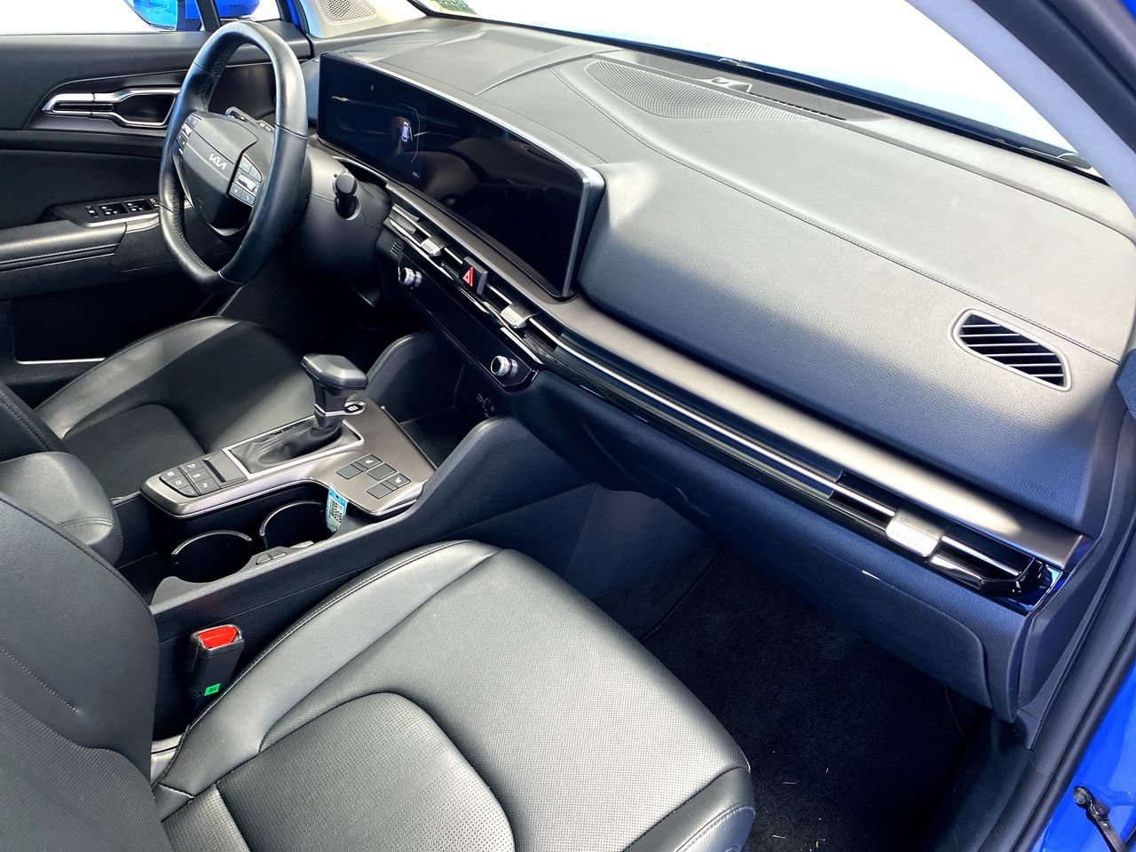 Certified 2026 Kia Sportage SX FWD image 31