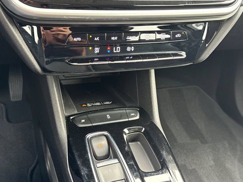Used 2023 Chevrolet Bolt EUV LT w/ Redline Edition FWD image 23