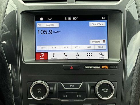 Used 2019 Ford Explorer XLT w/ Equipment Group 201A AWD/4WD image 12