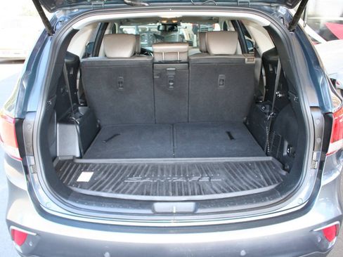 Used 2017 Hyundai Santa Fe FWD w/ Cargo Package image 33