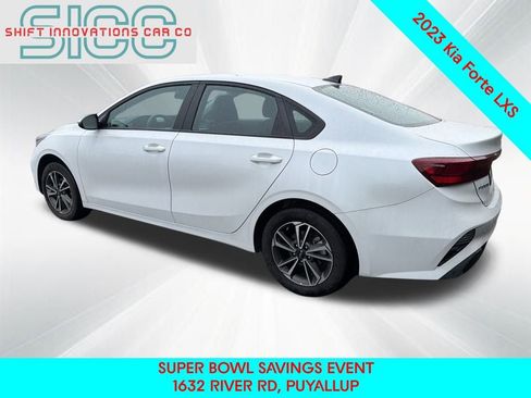 Used 2023 Kia Forte LXS w/ LXS Technology Package image 4