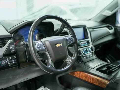 Used 2019 Chevrolet Suburban Premier image 28
