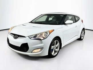 Used 2014 Hyundai Veloster w/ Style Package 02 FWD video 1