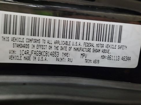 Used 2019 Jeep Grand Cherokee Laredo AWD/4WD image 33