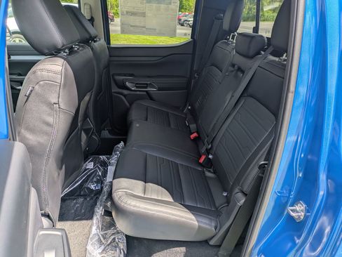 New 2025 Ford Ranger Lariat w/ FX4 Off-Road Package image 5