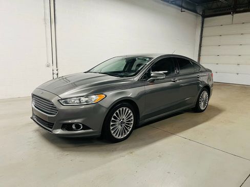 Used 2014 Ford Fusion Titanium image 2