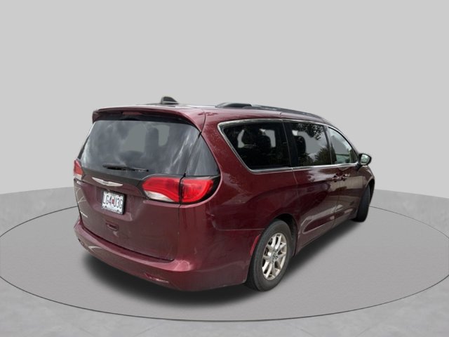 Used 2021 Chrysler Voyager Lxi FWD image 4